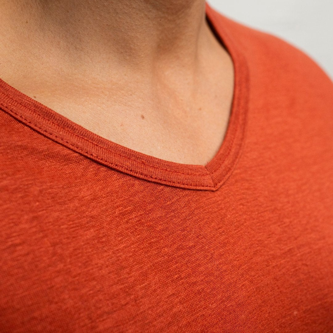 🇫🇷🌾 Le t-shirt col V en lin français
