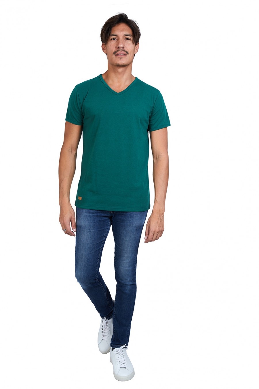 T-SHIRT HOMME MANCHE COURTE COL V VERT BOUTEILLE - Made in France & 100% Recyclé