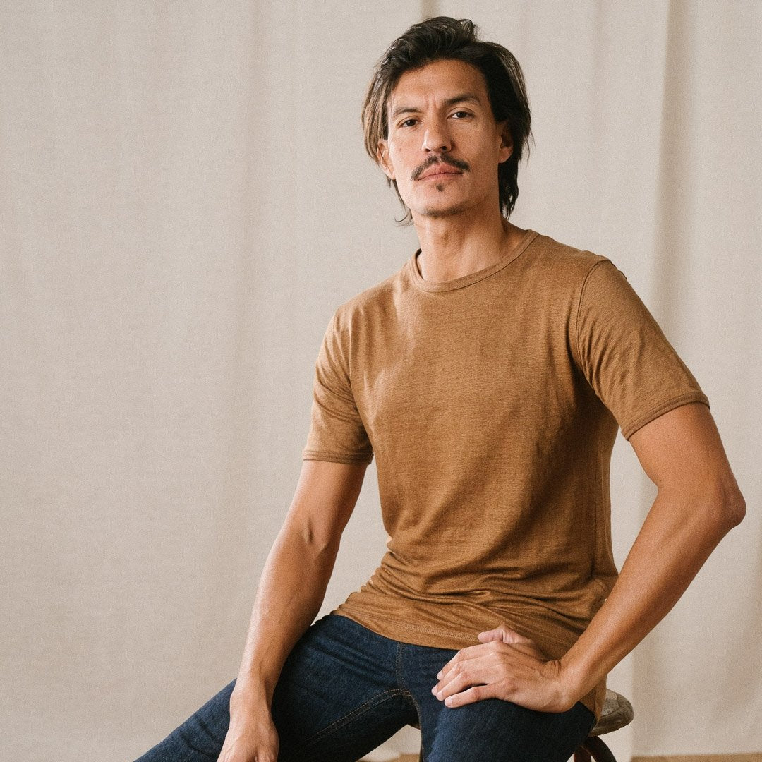Le t-shirt en lin français homme camel